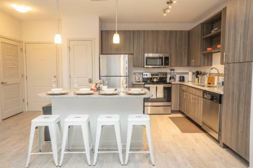 Apartamento Bright & Beautiful Apt, Near Clt, Parking