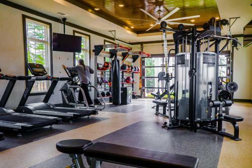 Apartamento Bright & Beautiful Apt, Near Clt, Parking