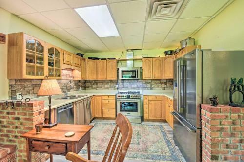 Pet-friendly Cabin About 7 Mi To Chattooga River!