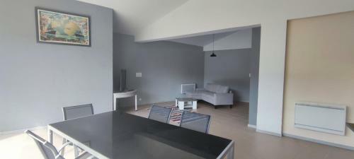 Maison Pr� Long Et Pr� Long House