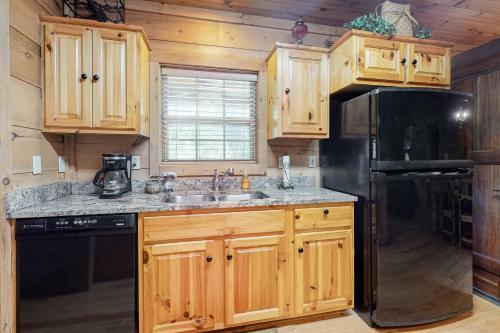 Waters Edge Cabin