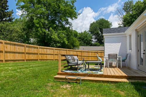 Music City Cozy Cottage
