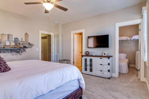 Phillips Place Condos I