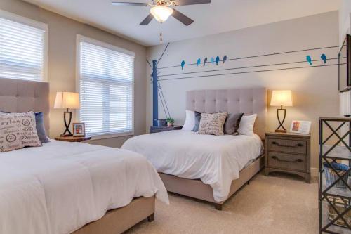 Phillips Place Condos I