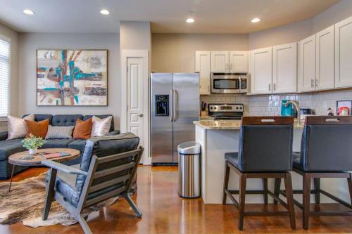 Phillips Place Condos I