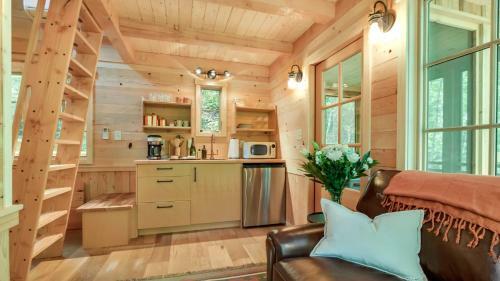 The Maple In Treehouse Grove At Norton Creek