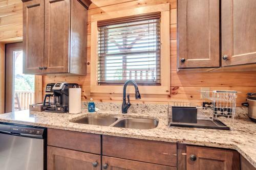 4 Bedroom Cabin For 14