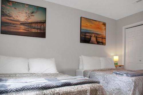Cheerful 3-bedroom House With Private Parking Home