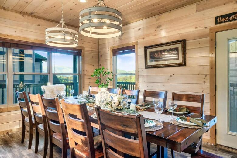 Summer Special, Mountain View, Cabin, Hottub, Game Rm, Sleeps 20