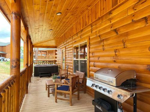 Sweet Tea Timber Indoor Pool Hot Tub