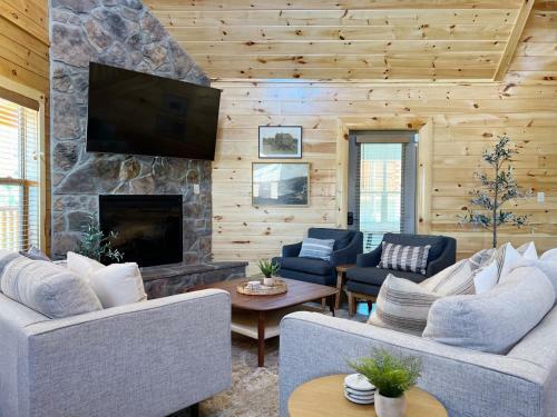 Sweet Tea Timber Indoor Pool Hot Tub