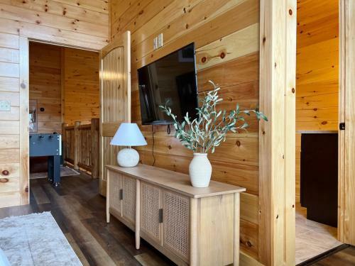 Sweet Tea Timber Indoor Pool Hot Tub