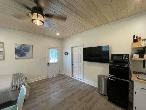 Apartamento Beautifully Renovated Studio 2 Miles From The Marina