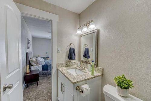 Apartamento Arlington Duo Two Apts Sleeps 16 Walk To At&t