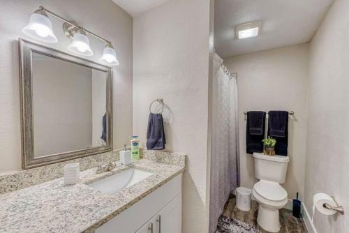 Apartamento Arlington Duo Two Apts Sleeps 16 Walk To At&t