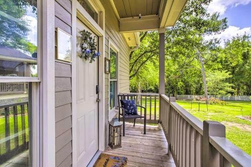 Chappell Hill Casita With Great Outdoor Space!
