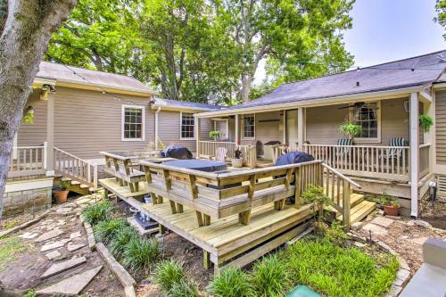 Chappell Hill Casita With Great Outdoor Space!