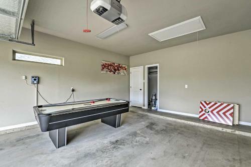 Luxurious College Station Home With Pool And Patio!