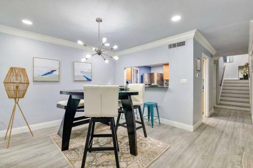 Wow, Brand New, Luxurious, At&t Dfw Home- Book Now!!!