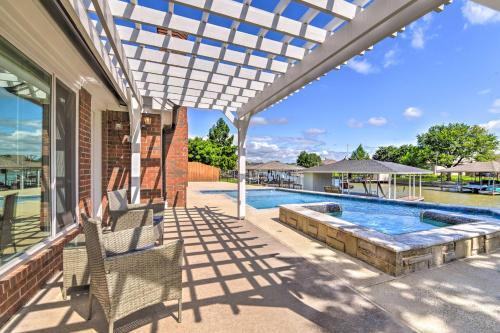 Waterfront Granbury Retreat With Dock And Slip!