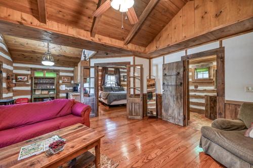 New Charming Cottage With Hot Tub And Fireplace