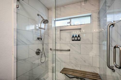 Cozy Irving Home With Fully Fenced Backyard!