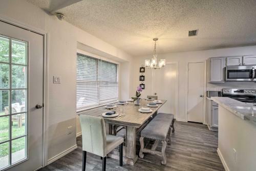 Cozy Irving Home With Fully Fenced Backyard!