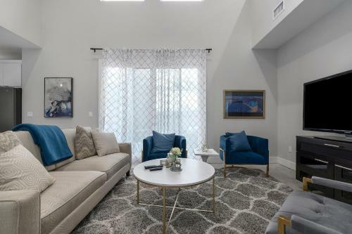 509 N Adams - Whole