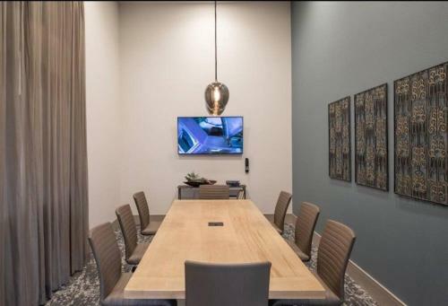 Luxurious Apartment In Katy