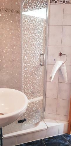 Hostal Restaurant Und Pension Zur Nassen Ecke