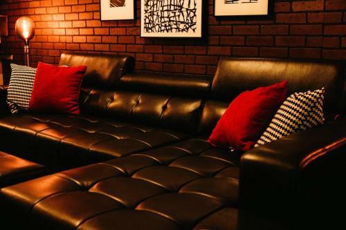 Apartamento Speakeasy And Come In. Designer Space W/ King Bed
