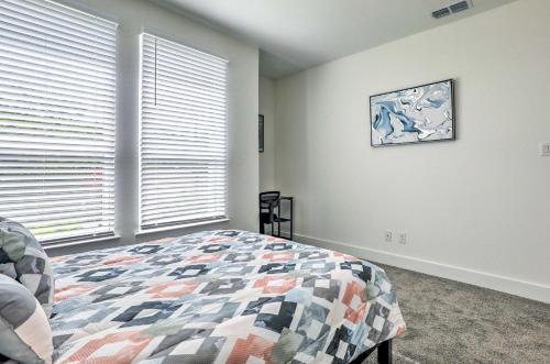 Chic And Spacious Dallas Getaway, 3 Mi To Dtwn!