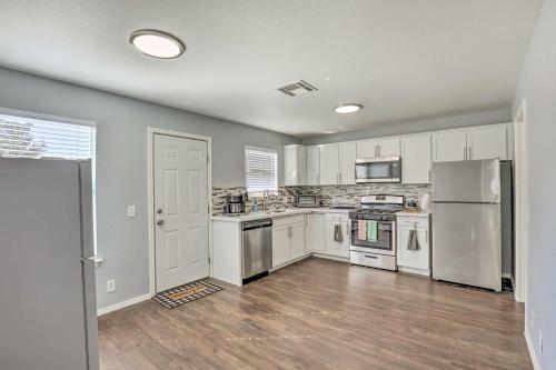 Spacious And Sunny Austin Home About 12 Mi To Dtwn!