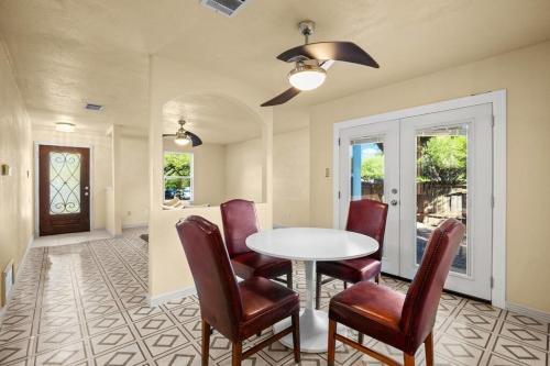 South Austin Oasis Dogs And Long Term Stays Welcome