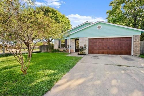 South Austin Oasis Dogs And Long Term Stays Welcome