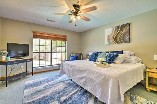 Lake Palo Pinto Retreat Dock And Private Pool!
