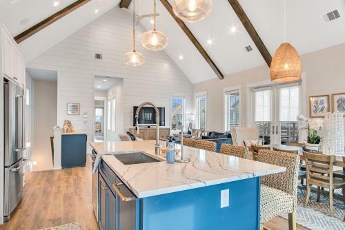 Sbs720-the Lookout At Sunflower Beach Home