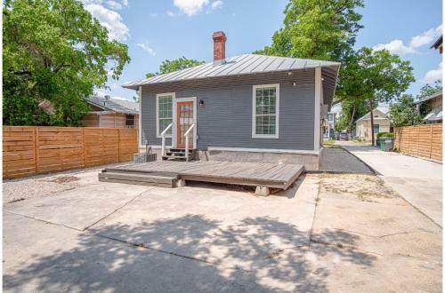Comfy And Incredible Fenced 2br 2 Ba Near Downtown