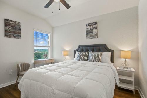 Luxury San Antonio Home Sleeps 6