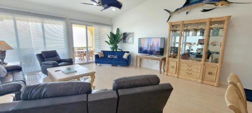 Chris Beach Pool Townhome Home