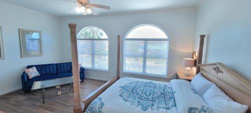 Chris Beach Pool Townhome Home