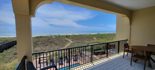Chris Beach Pool Townhome Home