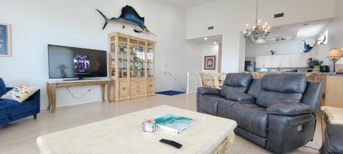 Chris Beach Pool Townhome Home