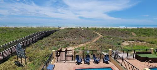 Chris Beach Pool Townhome Home