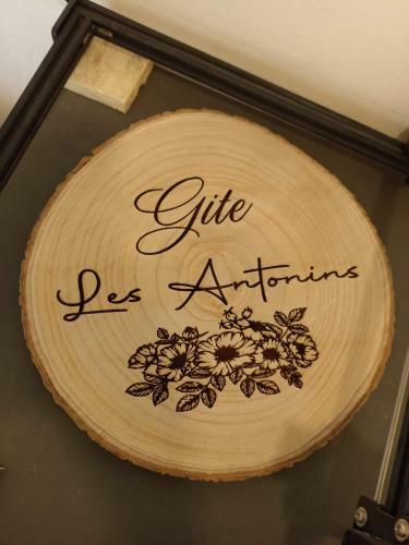 Les Antonins