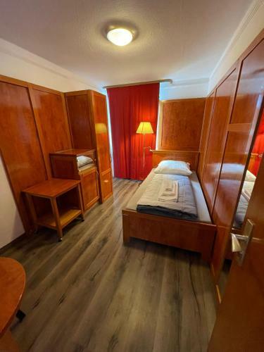 Hostal Heiligenr�der Pension