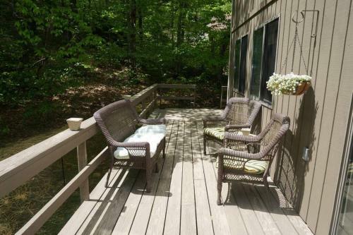 Mt Snow Ski-back Trail Free Shuttle - Green Mountain House