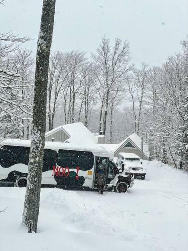 Mt Snow Ski-back Trail Free Shuttle - Green Mountain House