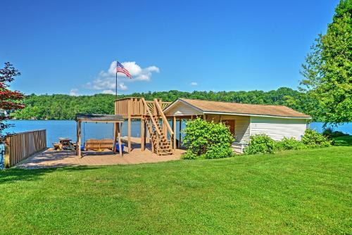 Modern Hiwassee Retreat With Mtn Views And Dock Access
