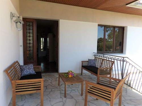 Apartment Doucham�a